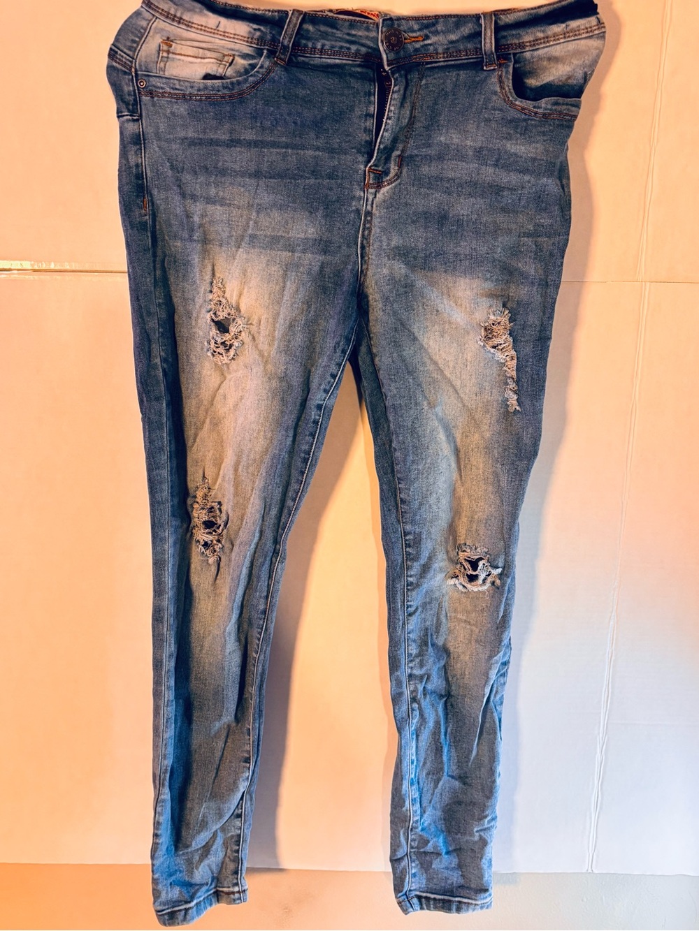 Women’s Distressed Skinny Jeans - Blue